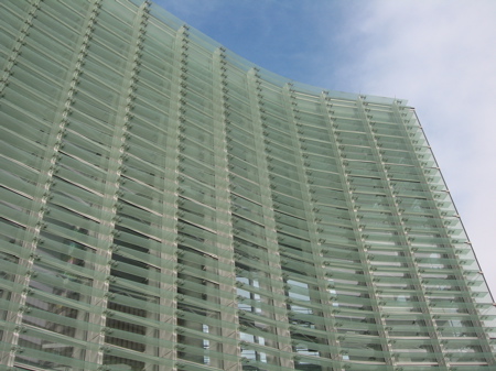 国立新美術館
